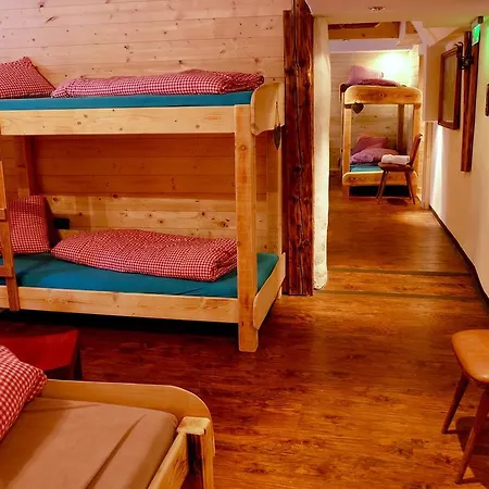 Hostel Weisses Roessl Leutasch Buitenkant foto